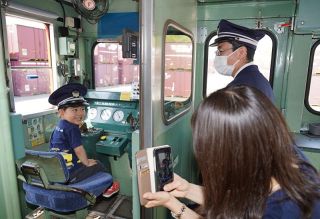 機関車撮影や運転手体験楽しむ　水島臨鉄 開業５５周年イベント