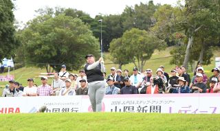 ３日間の熱戦スタート　山陽新聞レディース杯ゴルフ