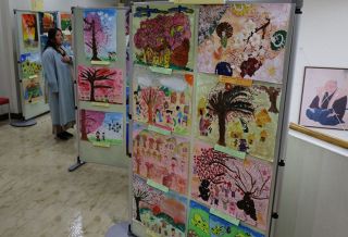 菅茶山漢詩、児童生徒が絵で表現　福山・記念館で４１４点展示