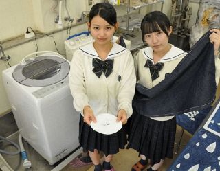 衣類のプラスチック糸くずを“見える化”　海ごみ問題解決へ倉敷工高生、本紙シンポ（１１月１５日）で報告