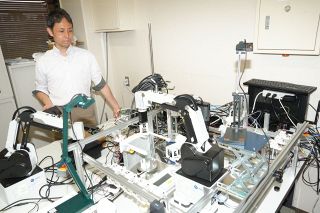 岡山大に自動実験ラボ　ロボット活用し研究効率化　革新的な研究に集中できる環境づくりへ