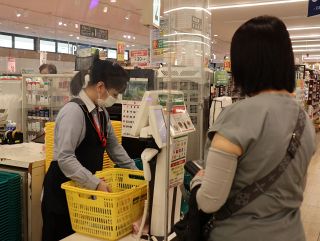 消費税率引き下げ案に賛否分かれる　岡山県内の外食、小売り、消費者ら