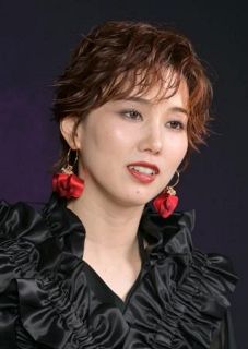 【プレミア】エゴ前面のスター「新鮮」　彩風咲奈　「ＴＨＥ　ＡＬＵＣＡＲＤ　ＳＨＯＷ」出演