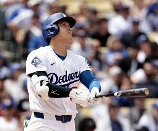 大谷５号、２戦連続先頭アーチ　佐々木２敗目、岡本無安打