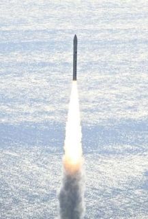 民間ロケット打ち上げ失敗　飛行３分後、自律破壊