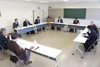 総社・作山古墳 ２５年度から試掘　調査指導委が会合 規模など調査へ