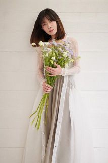 中森明菜、10年9ヶ月ぶり新MV公開「大切な人との絆に、優しく寄り添う
