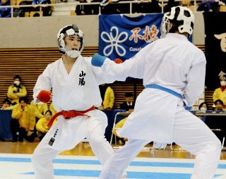 中原（山陽）岡山勢２２年ぶりＶ　桃太郎杯全国高校空手・男子組手