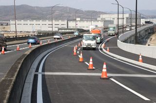 岡山・県道箕島高松線４車線化　新陸橋 部分運用始まる ３月全面開通　