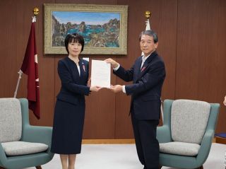 広島県職員月給２・９５％引き上げ　人事委勧告