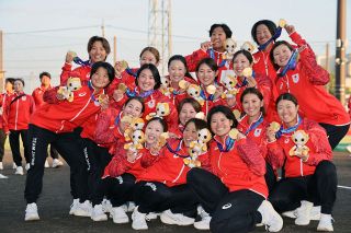 ソフト川村（岡山市出身）らの日本が金　岡山勢３２個メダル獲得　愛知・名古屋アジア大会