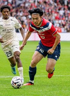 上田綺世は後半途中まで　サッカーのフランス１部