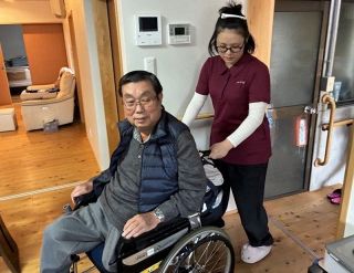 【岡山「２．０」人口減少の先に】第１部 揺らぐ基盤（９）訪問介護　ヘルパー不足 経営厳しく