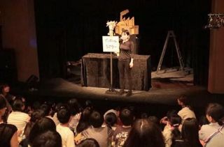 日本初の公立人形劇場、どうして札幌に？　開館５０年目、市民が学び次々舞台へ