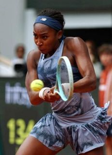 全仏テニス女子、ガウフが初制覇　サバレンカに逆転勝ち