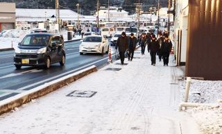 今季一番の強い寒気 県北部で積雪　津山では人的被害も