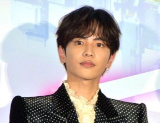 瀬奈じゅん、夫&息子&娘と休日を満喫 家族4ショットを公開し「大きく 瀬奈じゅん、夫&息子&娘と休日を満喫 家族4ショットを公開し「大きく