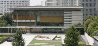 電気ガス補助は５０００億円規模　政府、予備費で検討