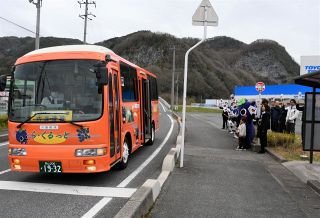 新見市循環バス２台体制に拡充　新たに内循環線、３区間で路線延伸も