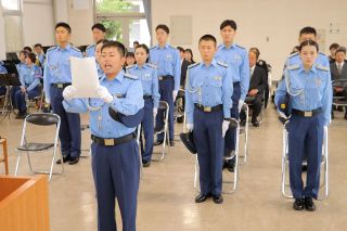 岡山県警察学校１０人入校　寮生活送り法律や逮捕術学ぶ
