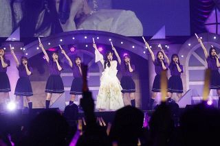 「乃木坂46は私のすべてでした」向井葉月、卒業セレモニーで伝えた“グループ愛”　8年前の決意も明かす