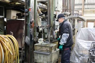 岡山から３社が優秀賞受賞　自動車部品の支援プロジェクト　製品開発、技術向上など評価