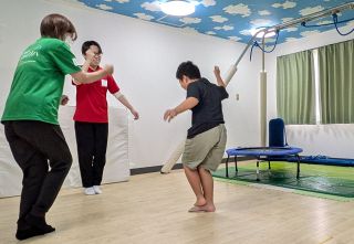 【ふつうって？】（８）体の不器用さ　〝できた〟達成感積み上げて