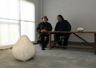 岡山「ガレリアホモ」オープン　彫刻家２人展「新生」