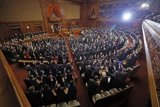 【首相の衆院解散権】裁判所に憲法判断求めよ　国事行為から導く政治解釈