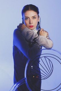柴咲コウ、ABEMA主演ドラマ『スキャンダルイブ』の主題歌を書き下ろし　川口春奈“週刊誌記者”とのスキャンダル巡る攻防を表現【コメントあり】