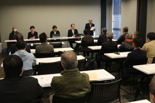 １０陣営が参加　久米南町議選説明会