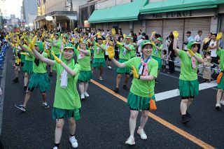 熱気と笑顔広がる 津山・ごんごまつり開幕　カッパになりきり舞披露