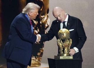 トランプ氏のＷ杯決勝観戦を発表　優勝チームにトロフィー授与
