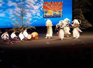 能楽師９５人が沼名前神社に集結　８日、１１時間にわたり奉納