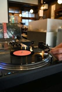 町家でレコード楽しめる針メーカー直営店　「Ｆｅｅｌ　Ｒｅｃｏｒｄｓ　京都はなれ店」