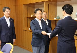 技術職員の確保に協力を　岡山県市長会が知事に提言書