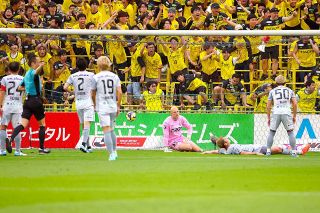 ファジ、柏に０―２で敗れる　暫定１４位に後退