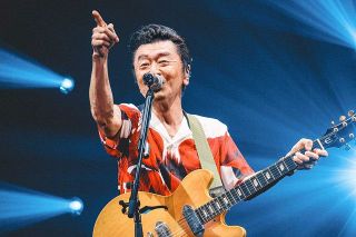 嵐・櫻井翔、マフラータオル掲げて熱狂 『THE MUSIC DAY 2025