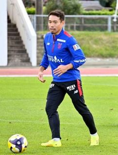 ３８歳の長友、元気はつらつ　５大会連続のＷ杯へも意欲