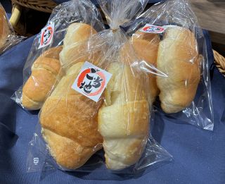 地元産ブランド塩のバターパン人気　倉敷市のマルナカ児島店