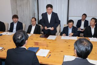 労働者の支援拡大など１４項目申し入れ　県に連合岡山