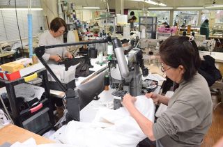 【探訪ザ・カンパニー】岡山田原コンサート津山工場（津山市）　ＯＥＭ軸に紳士服製造