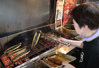 ウナギで猛暑乗り切ろう　「土用の丑の日」　岡山で販売