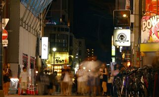 岡山駅南側の繁華街 客引き問題化　付きまとい後を絶たず 通報相次ぐ
