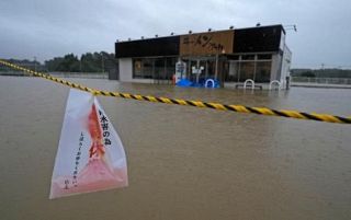台風２５号、関東甲信に接近へ　線状降水帯発生の可能性