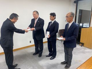 熊本地震 被災地に義援金５３７万円　倉敷、児島、玉島医師会 市に寄託