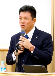 仙台育英の須江監督、岡山で講演　県高野連研修会 失敗に学び成長を