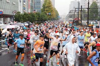 おかやまマラソン フル３万７４１人応募　過去最多更新、定員の２.１倍