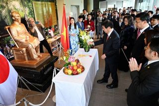 初代国家主席の生誕１３５年祝う　ベトナムと交流促進・美作で式典