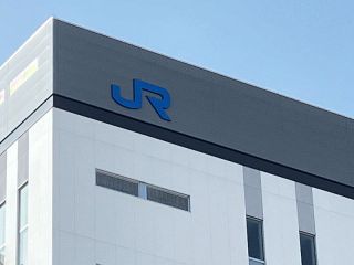 最上稲荷 初詣客ら向けに臨時列車　ＪＲ西日本が１月１日